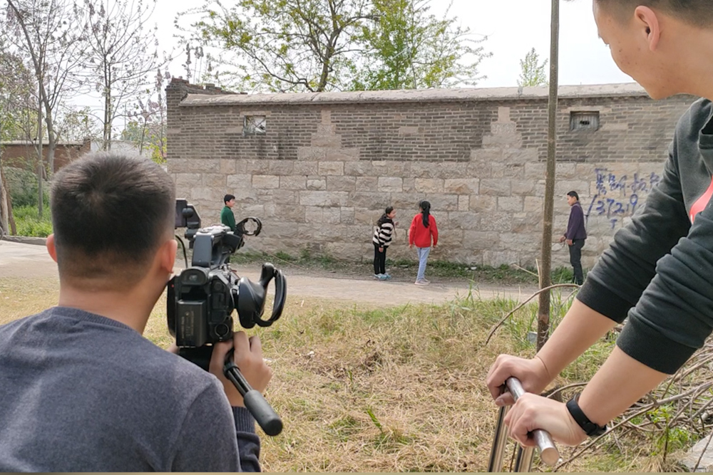 Компания «China Coal Guyuan» и телекомпания сняли публичный пропагандистский фильм о федерации женщин Цзинина