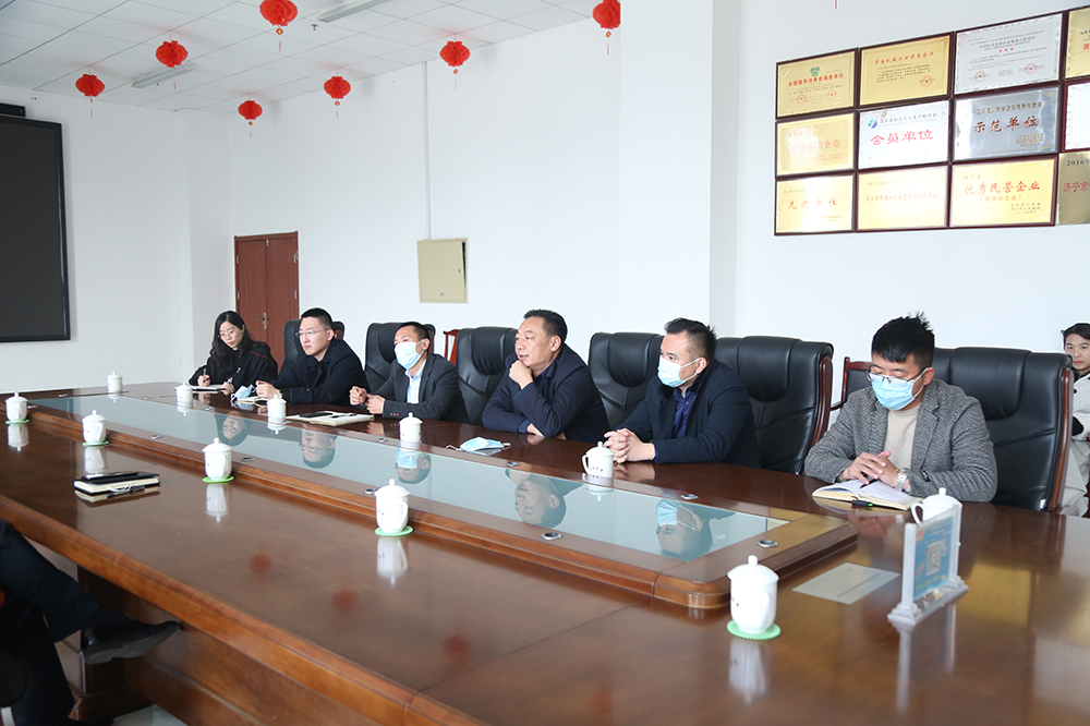 Горячо приветствуем лидеров Цзининского муниципального комитета Коммунистической лиги молодежи, которые посетят Китайскую угольную группу для обсуждения сотрудничества