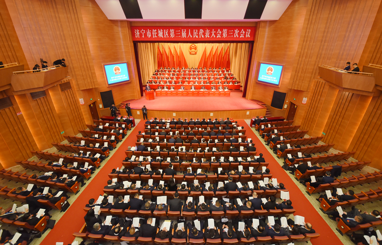 Теплые поздравления председателю CNG Цюй Цину в связи с участием в 3 - м съезде народных представителей района Жэньчэн города Цзинин